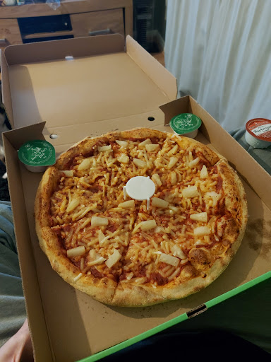Caprinos Pizza Andover - Thumbnail