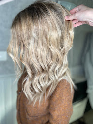 Photo n°26 de Les Nuances de Tatiana à Dreux (Salon de coiffure)