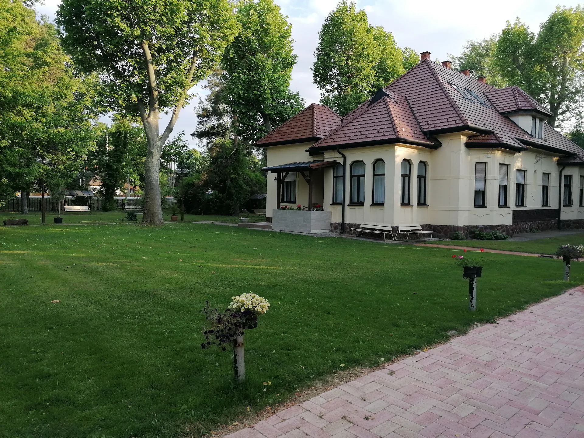Aszfalt "A" Panzió