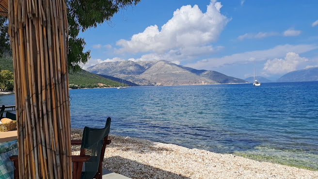 Taverna Karavomylos by null