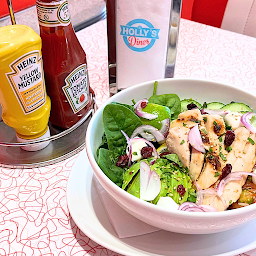 Photo n°27 de Holly's Diner Rennes à Cesson-Sévigné (Restaurant de hamburgers)