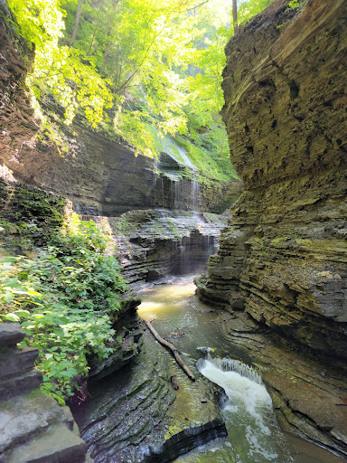 Cavern Cascade