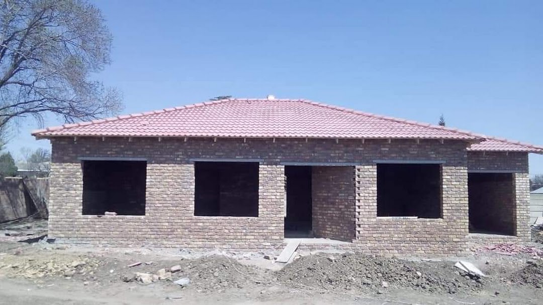 ROY'S PAINTING AND MAINTENANCE CONTRACTORS t/a RPMC PROJECTS cc