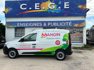 Photo n°4 de CEGE Enseignes & Publicité à BELLEVILLE (Magasin de meubles de bureau)