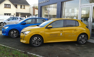 Photo n°3 de PEUGEOT - GARAGE LAVERSIN à Les Clayes-sous-Bois (Concessionnaire Peugeot)