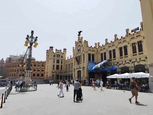 Oficina de Turismo València Estación de trenes Joaquín Sorolla - Tourist Info Valencia Railway Station Joaquin Sorolla - Thumbnail