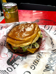 Photo n°68 de Gourmet Burger à Arcueil (Restaurant de hamburgers)