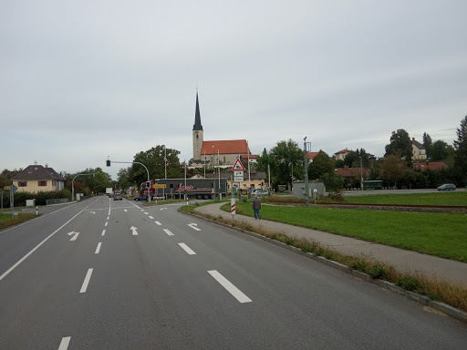 St. Georgen Bahnübergang, Traunreut - Thumbnail