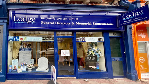 Lodge Brothers - Funeral Directors Weybridge - Thumbnail
