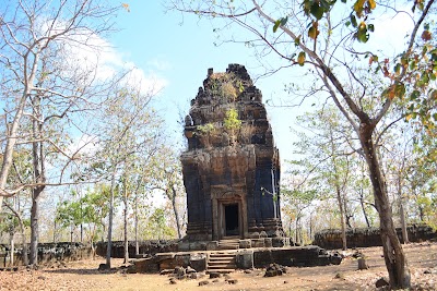 Photos of Neang Khmaw Temple