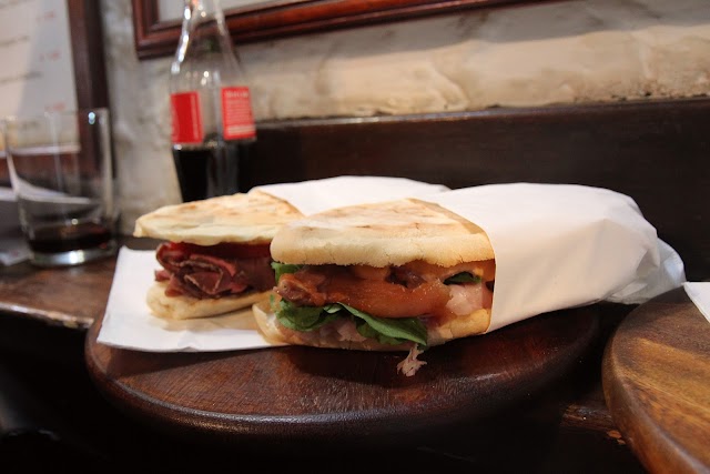 De Santis S.r.l. - Panini Milano (presso Corso Magenta)