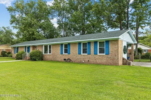 Brass Lantern Realty, LLC