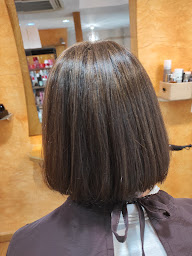 Photo n°25 de Caramel Coiffure à Miré (Salon de coiffure)