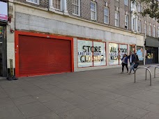 Sports Direct Ealing Broadway london