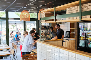 Photo n°44 de Basilic & Co - pizzas de terroirs - Meaux à Meaux (Pizzas à emporter)