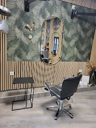 Photo n°6 de Design Sarl à Duclair (Salon de coiffure)