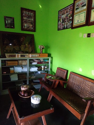 Photos of Batik Giri Alam