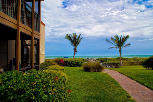 Sanibel Moorings Resort