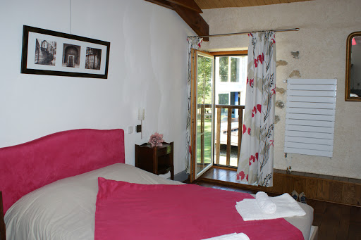 Photo de Maison de Coumanis -Gite à Montjoie-en-Couserans (09200)