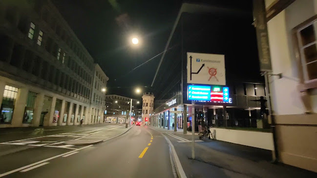 Tesla Store Basel St. Alban