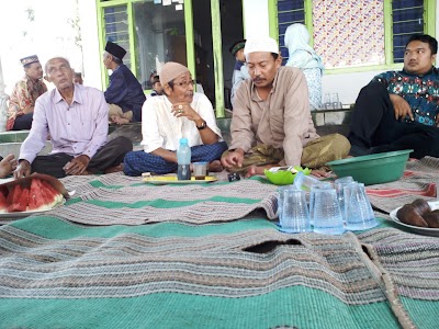 Photos of warkop M & N