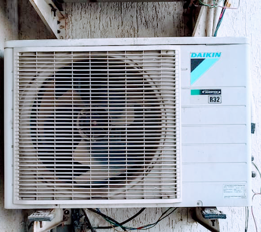 We are work off daikin split air conditioner today ges filing and services post image