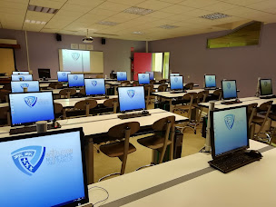 Photo n°5 de Institution Notre-Dame Saint-François à Évreux (Établissement d'enseignement)