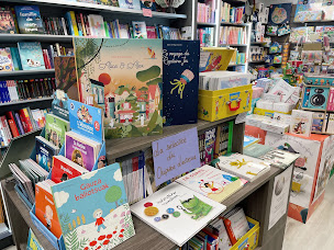 Photo n°23 de LA LIBRAIRIE DE LA PLAGE à Hendaye (Librairie)