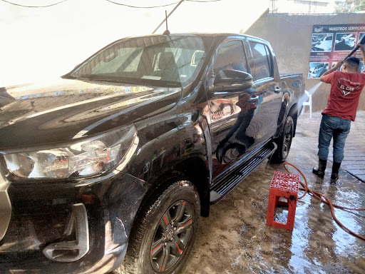 El car lava autos