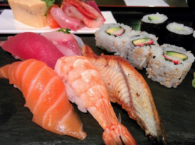 Naniwa Sushi & More