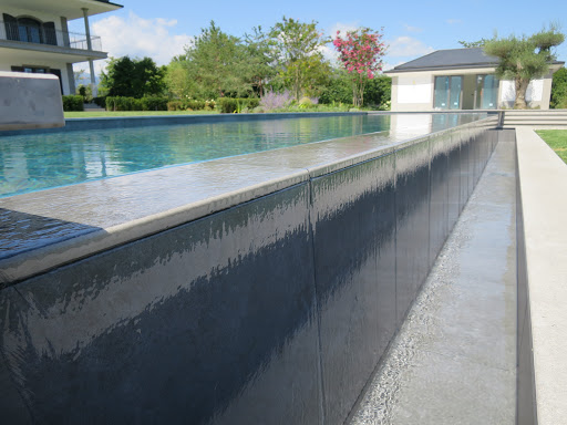 Photo de P&S PISCINE & SPA SA à Étrembières (74100)