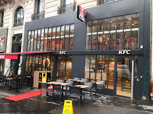 Photo n°84 de KFC Paris Montmartre à Paris (Restaurant de hamburgers)