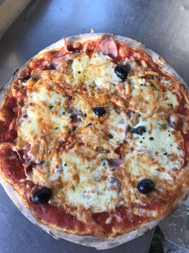 Photo 1 - Lorenzo pizza Congenies