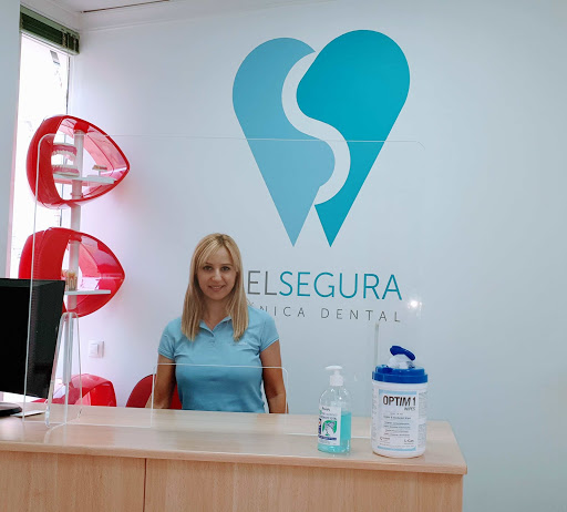 Clínica Dental del Segura