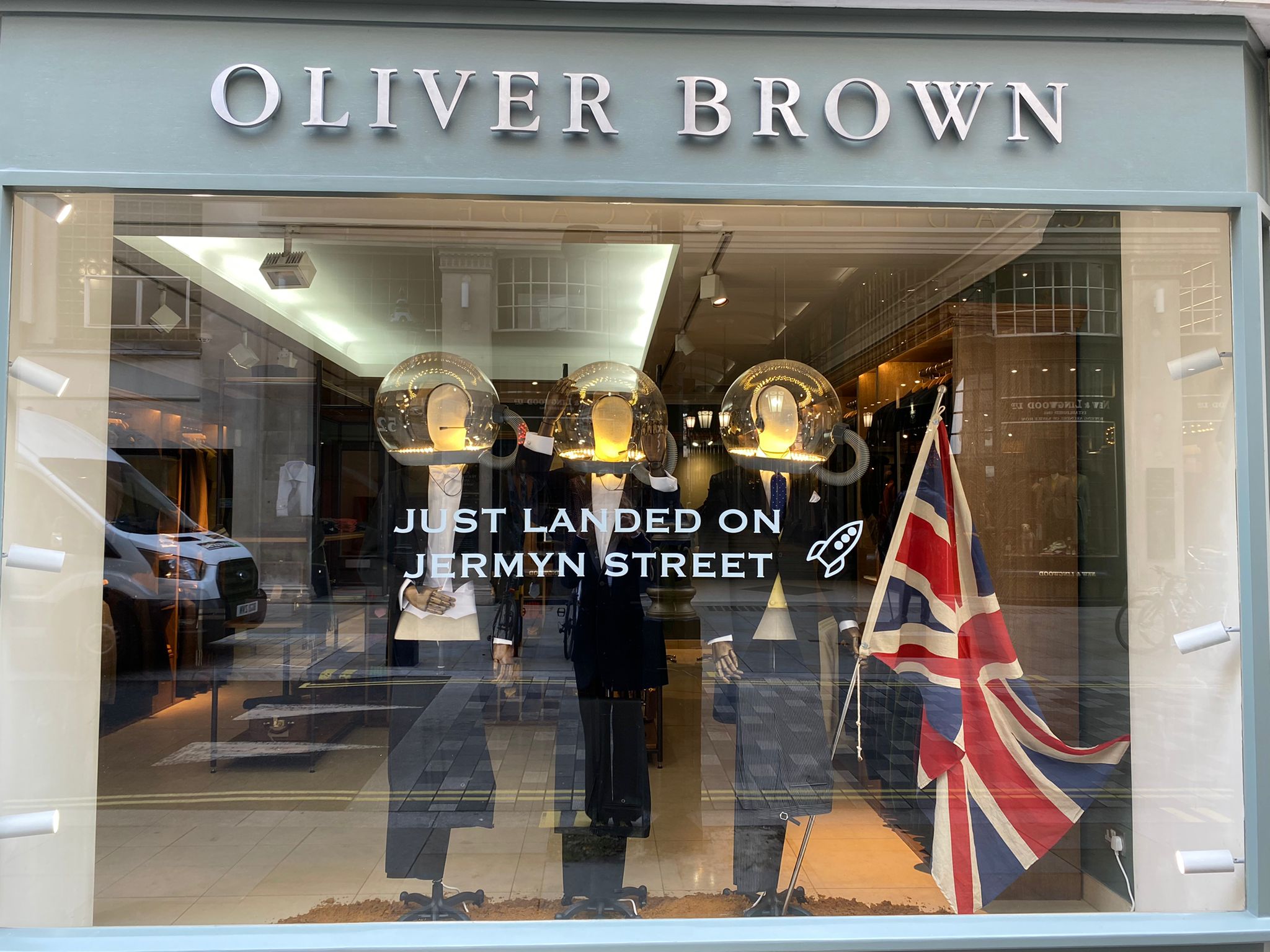 Oliver Brown - Groom's Fashion - photo 1