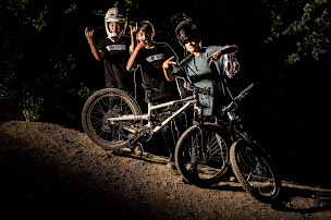 Photo n°11 de PUREXPERIENCE à Les Gets (Magasin d'articles de sports)