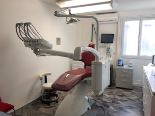 Photo n°3 de Dr Yves DRAHY à Avignon (Dentiste)