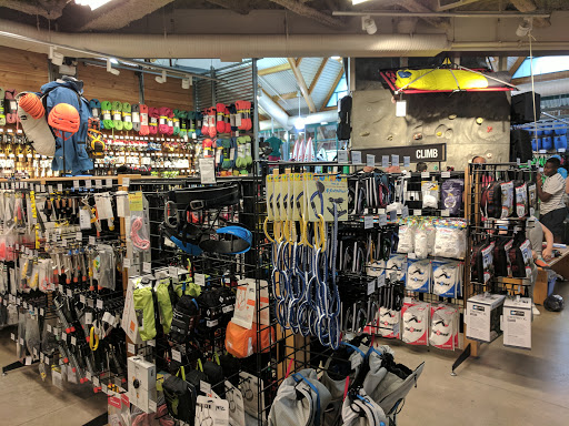 MEC Calgary - Visual