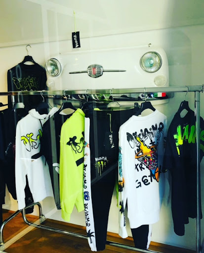 UNIQO STORE - Thumbnail