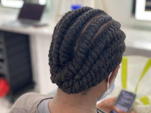 Salon On The Ave - Thumbnail
