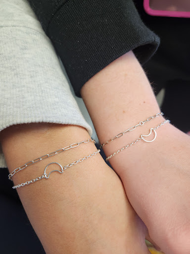 Bejeweled Forever Jewelry - Thumbnail