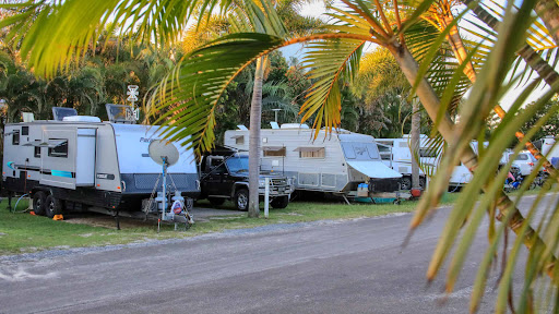 Rainbow Beach Holiday Village BP Service Station Gallery - Australia