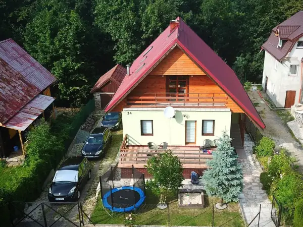 Agroturystyka "Między górami". Apartamenty i pokój Miedzygórze