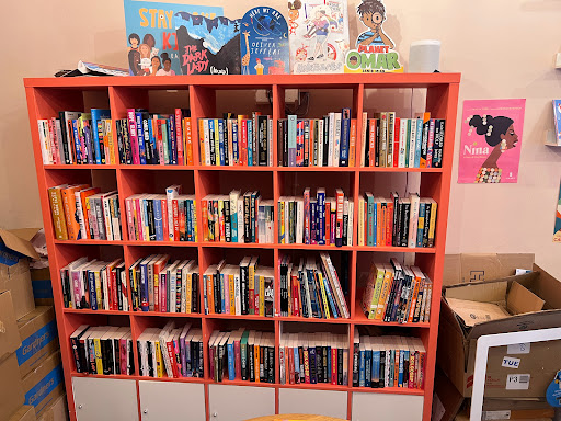 Round Table Books - Visual