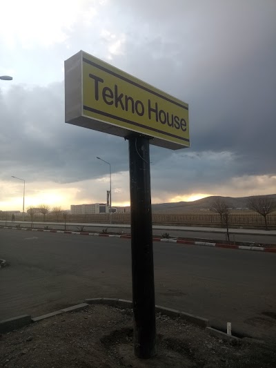 Tekno House