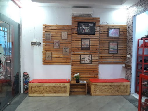 DEVINBARBERSHOP SECOND BRANCH, Author: Wahyu Jokam