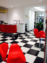 Photo n°3 de ALTERNATIF Coiffure à Lacanau (Salon de coiffure)