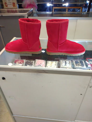 Express Shoes LLC/Shoe Repair - Thumbnail