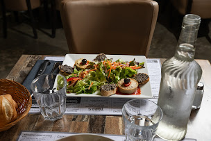 Photo n°13 de Restaurant la cahute à Mormoiron (Restaurant français)