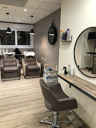 Photo n°2 de Créa tif à Mesnils-sur-Iton (Salon de coiffure)